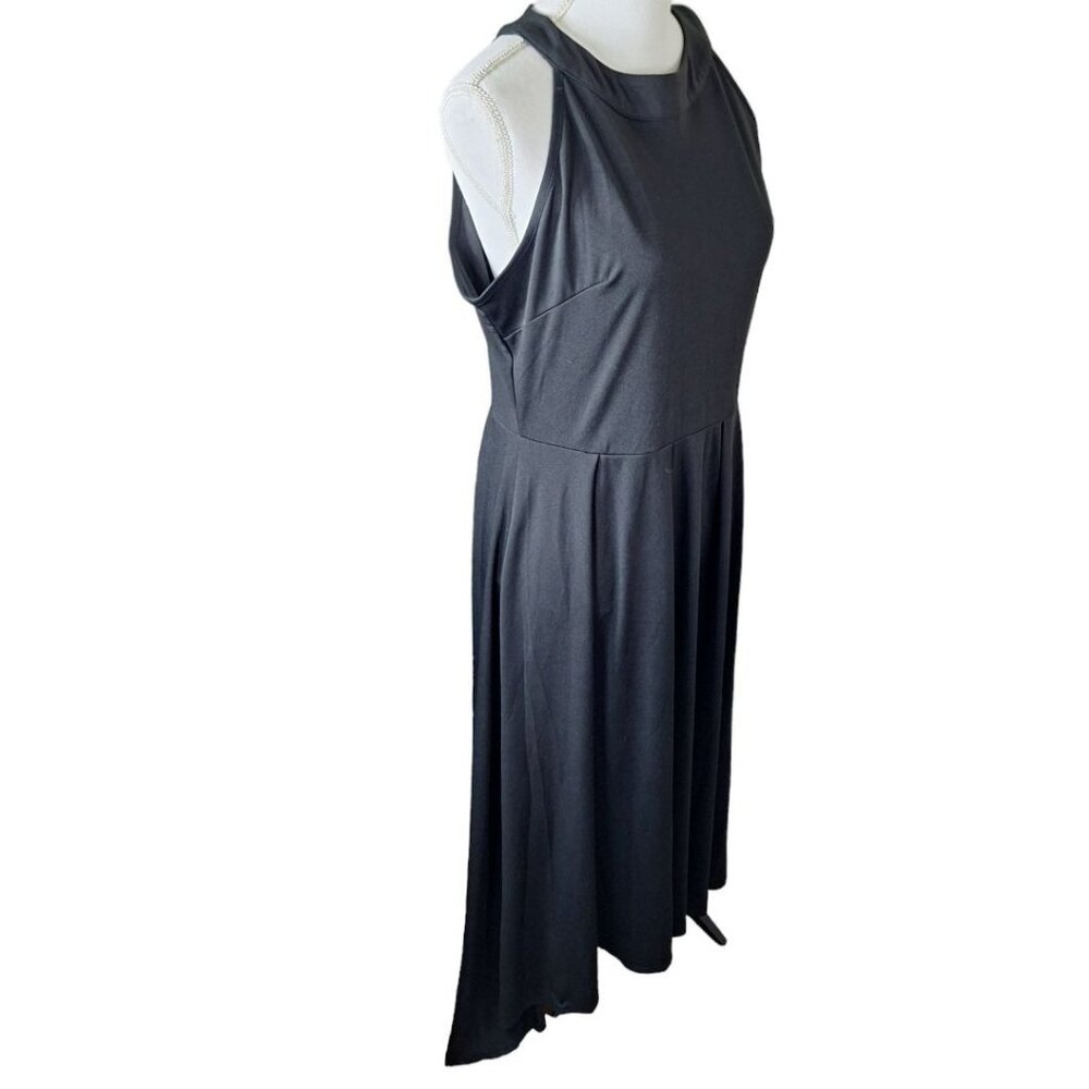 Long Black Dress Women‎ XL Halter Sleeveless Top with Zipper Back Classic